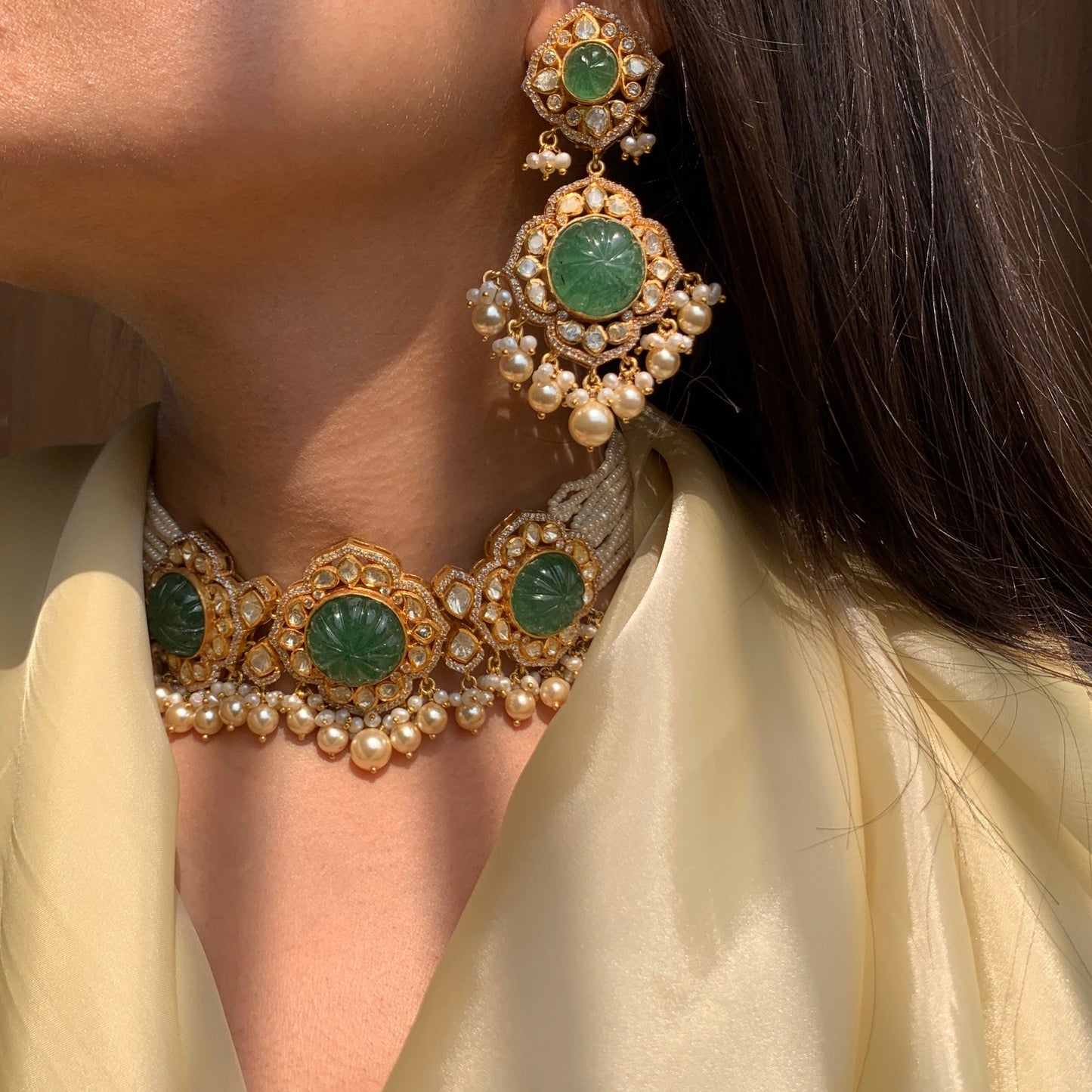 Carved Emerald Choker Necklace Set