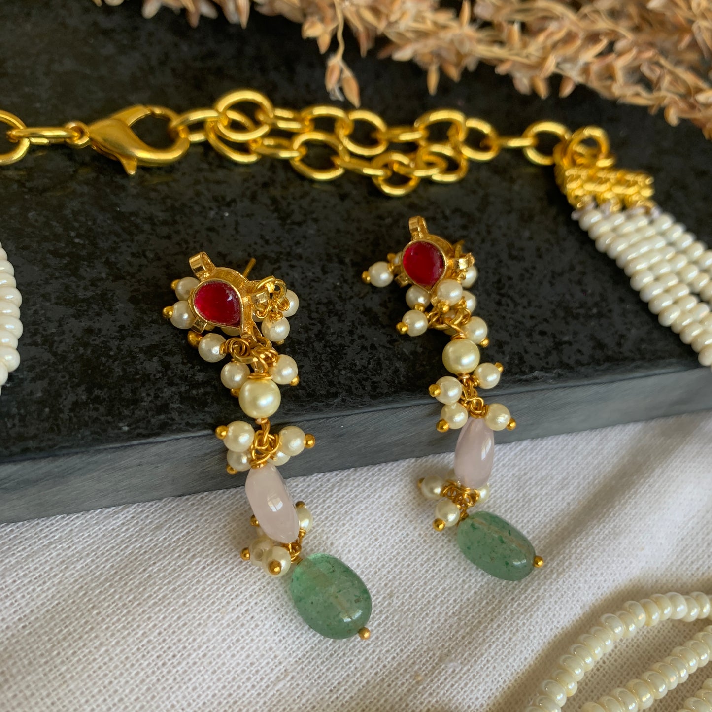 Delicate Flower Choker Set