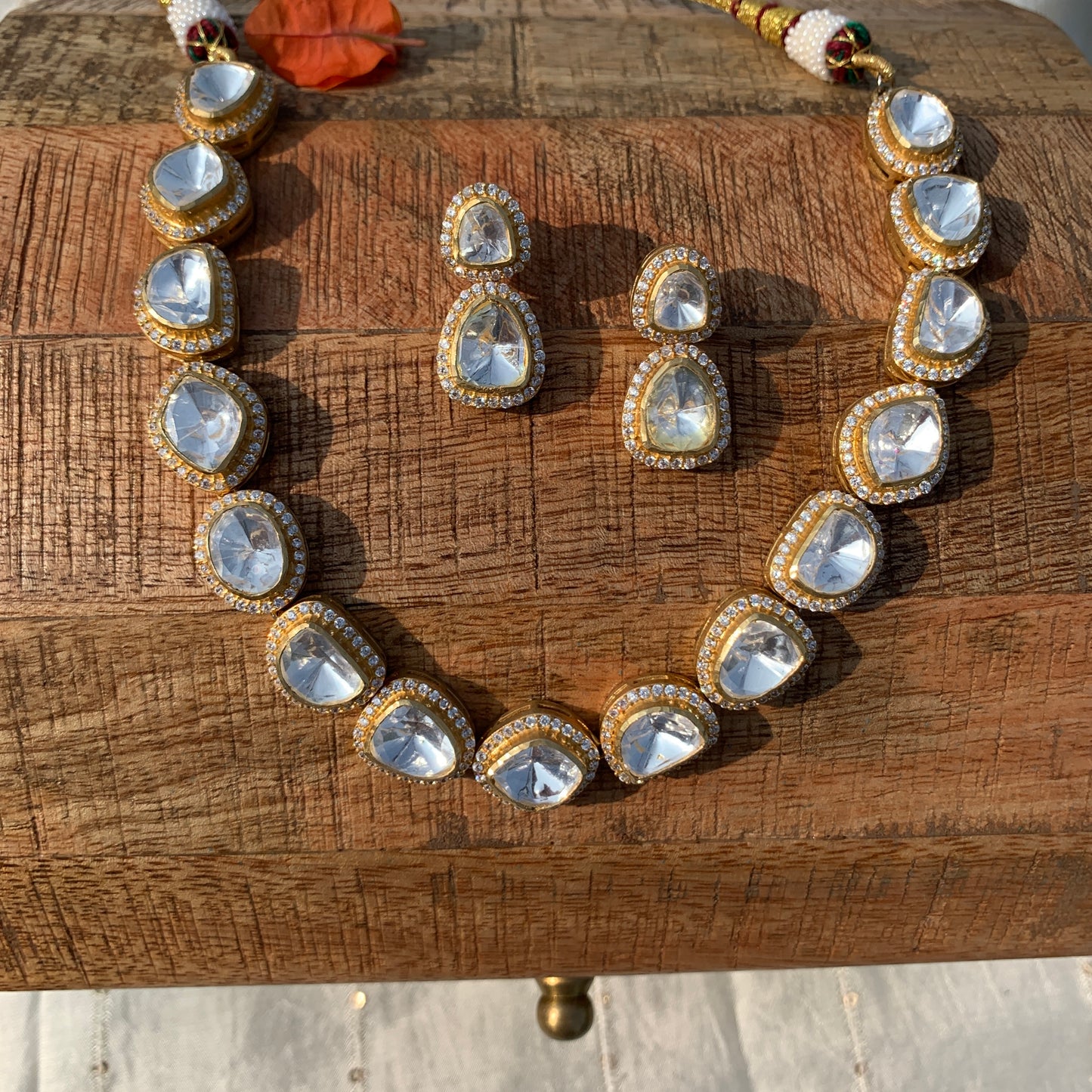 Izhaar Necklace Set