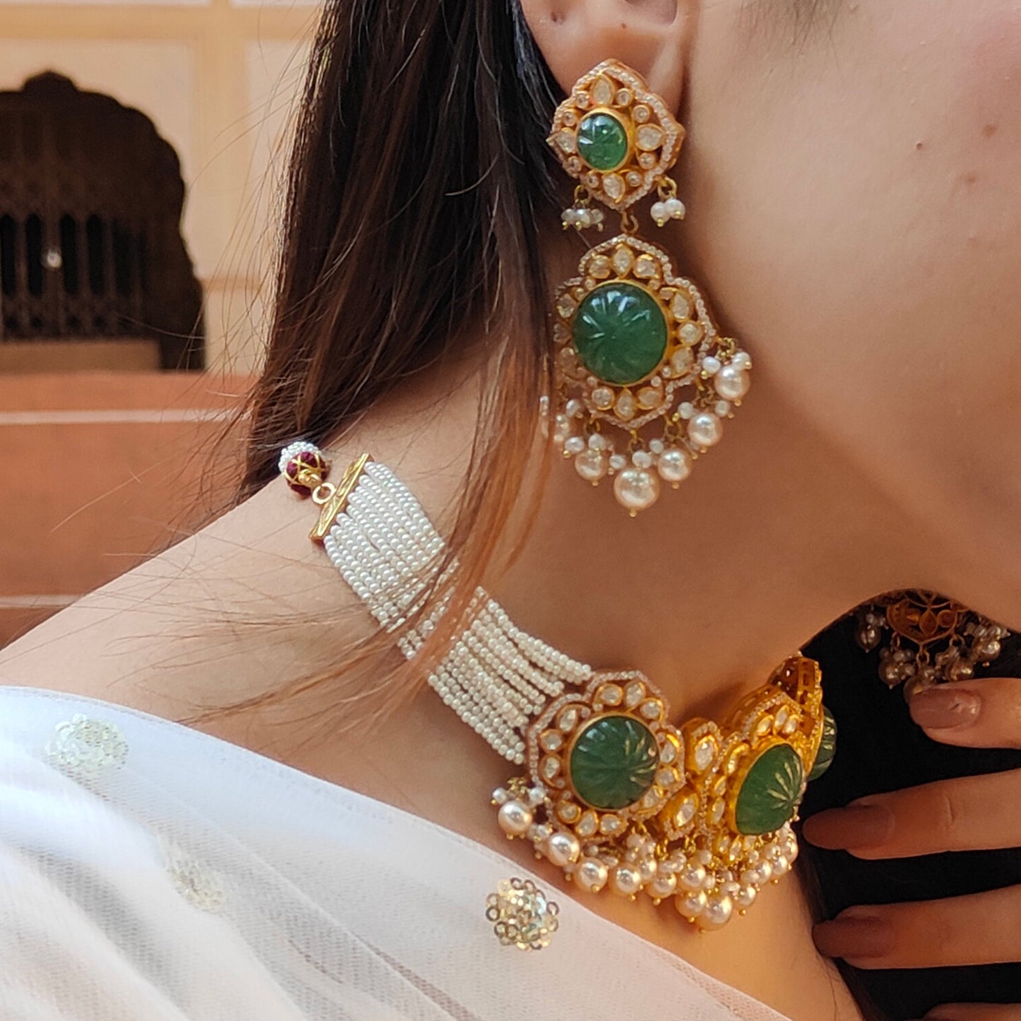 Carved Emerald Choker Necklace Set