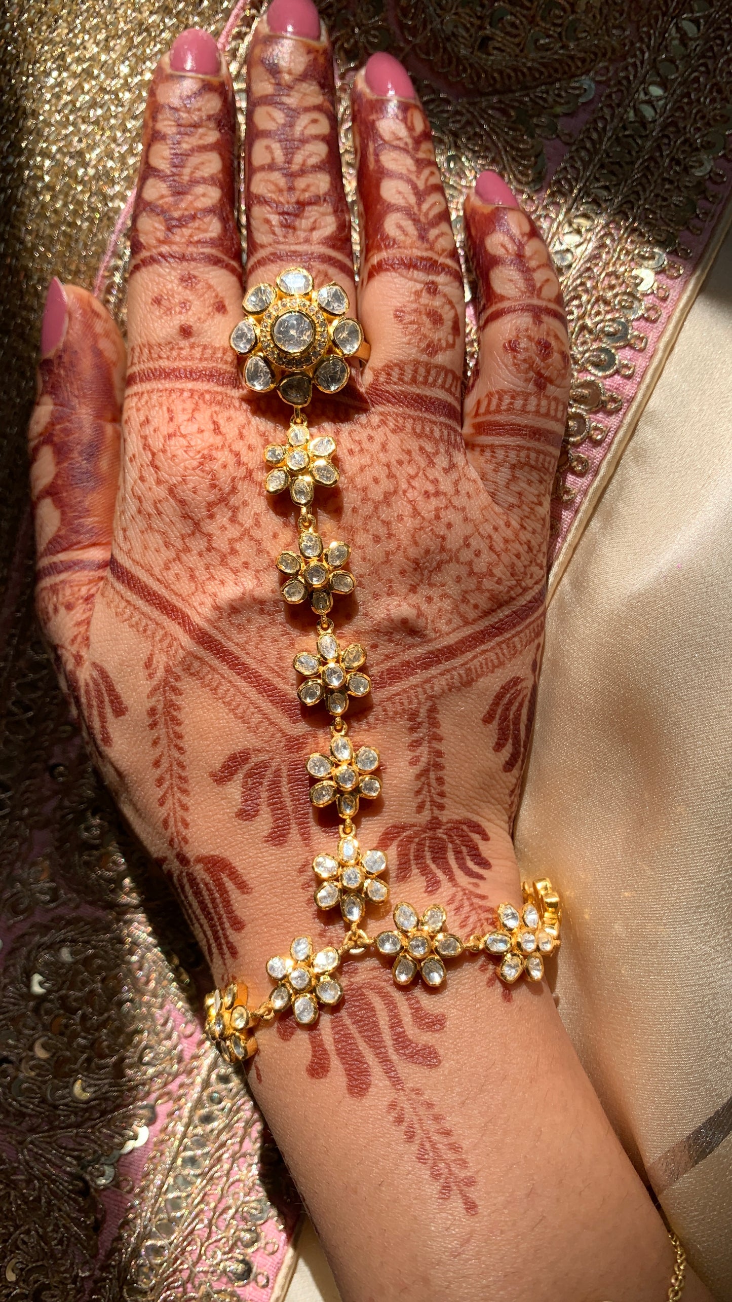 Delicate Floral HathPhool
