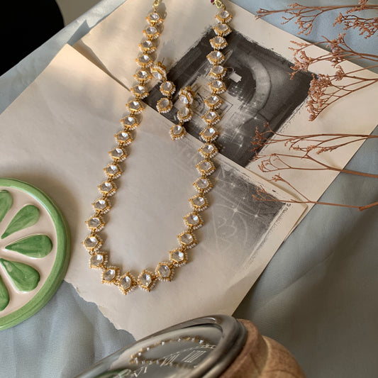 Shiza Long Pearl Necklace Set