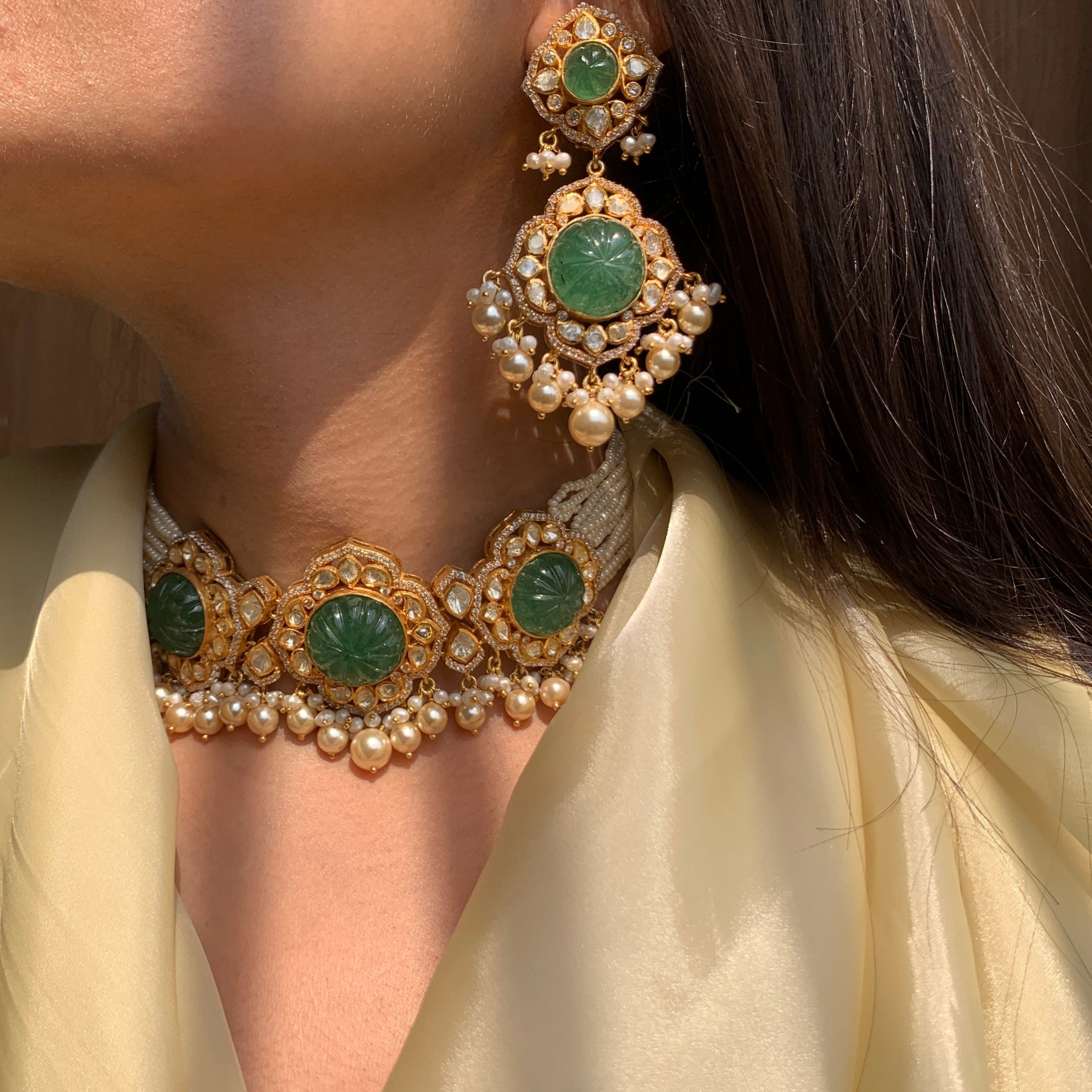 Emerald choker sale