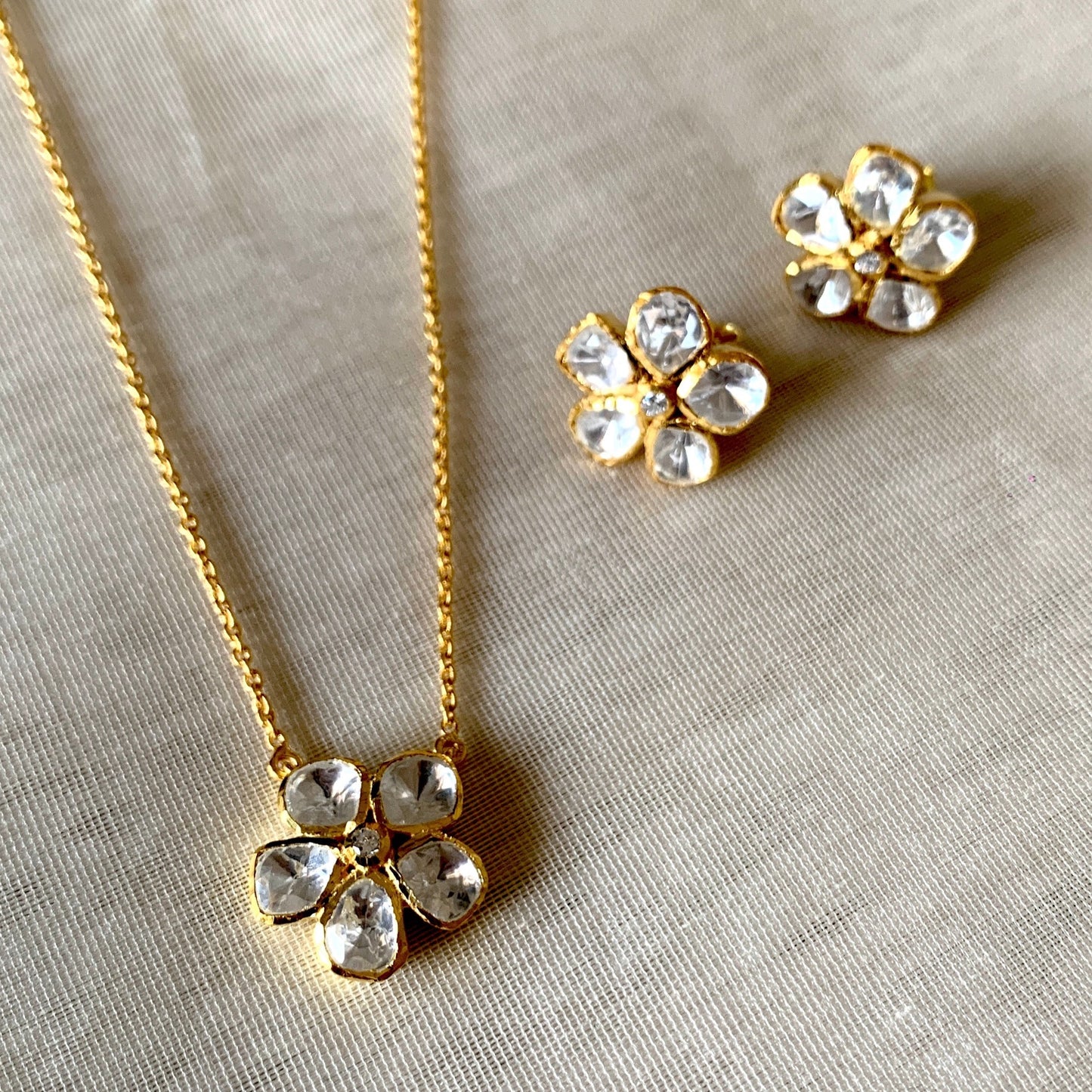 Floral Polki Pendant Set