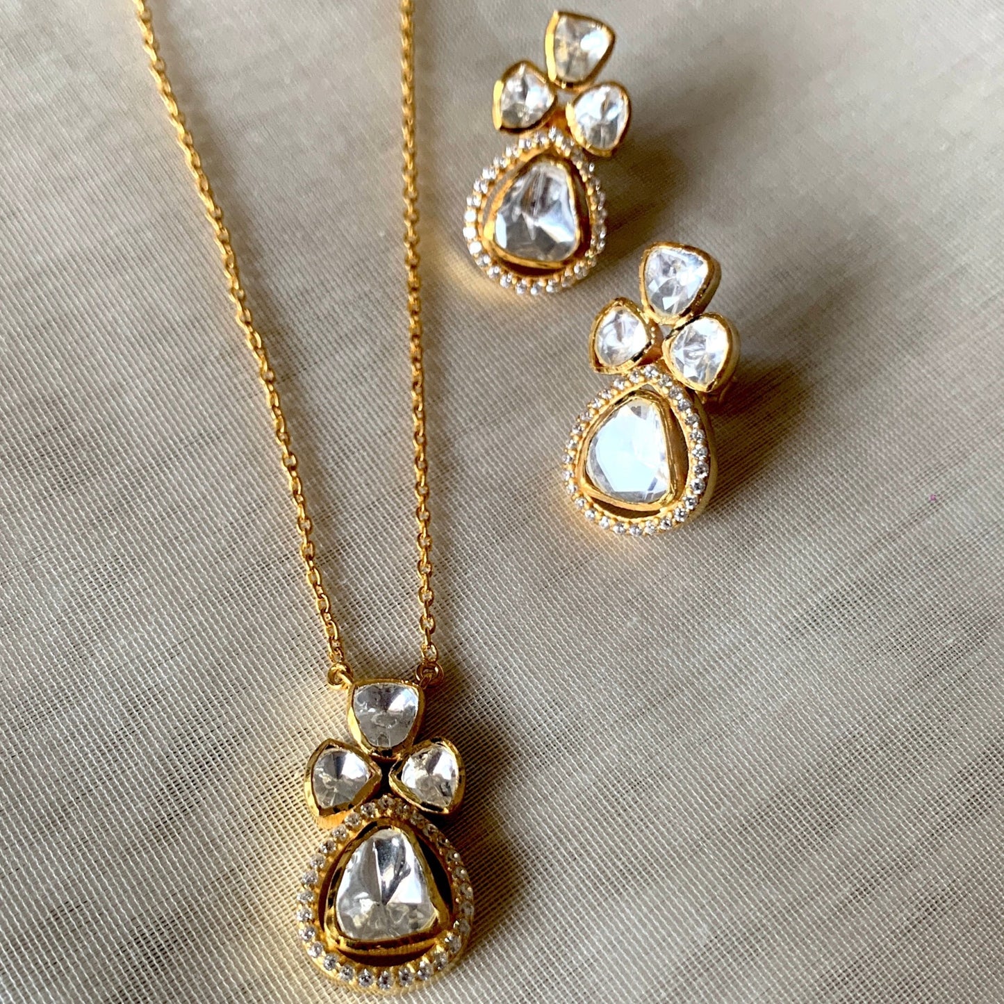 Triangle Polki Pendent Set