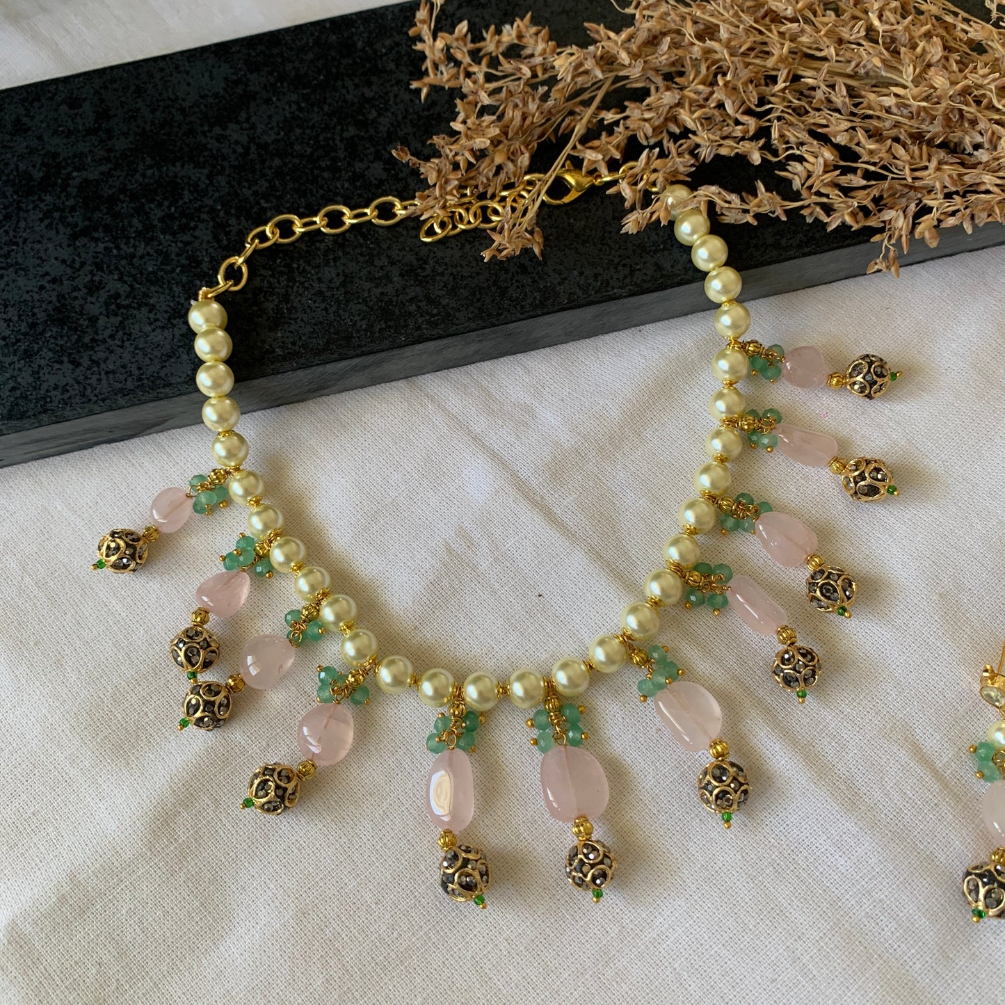 Pink Stones Pearl Necklace Set