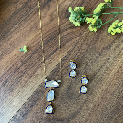 Navya Polki Pendant Set