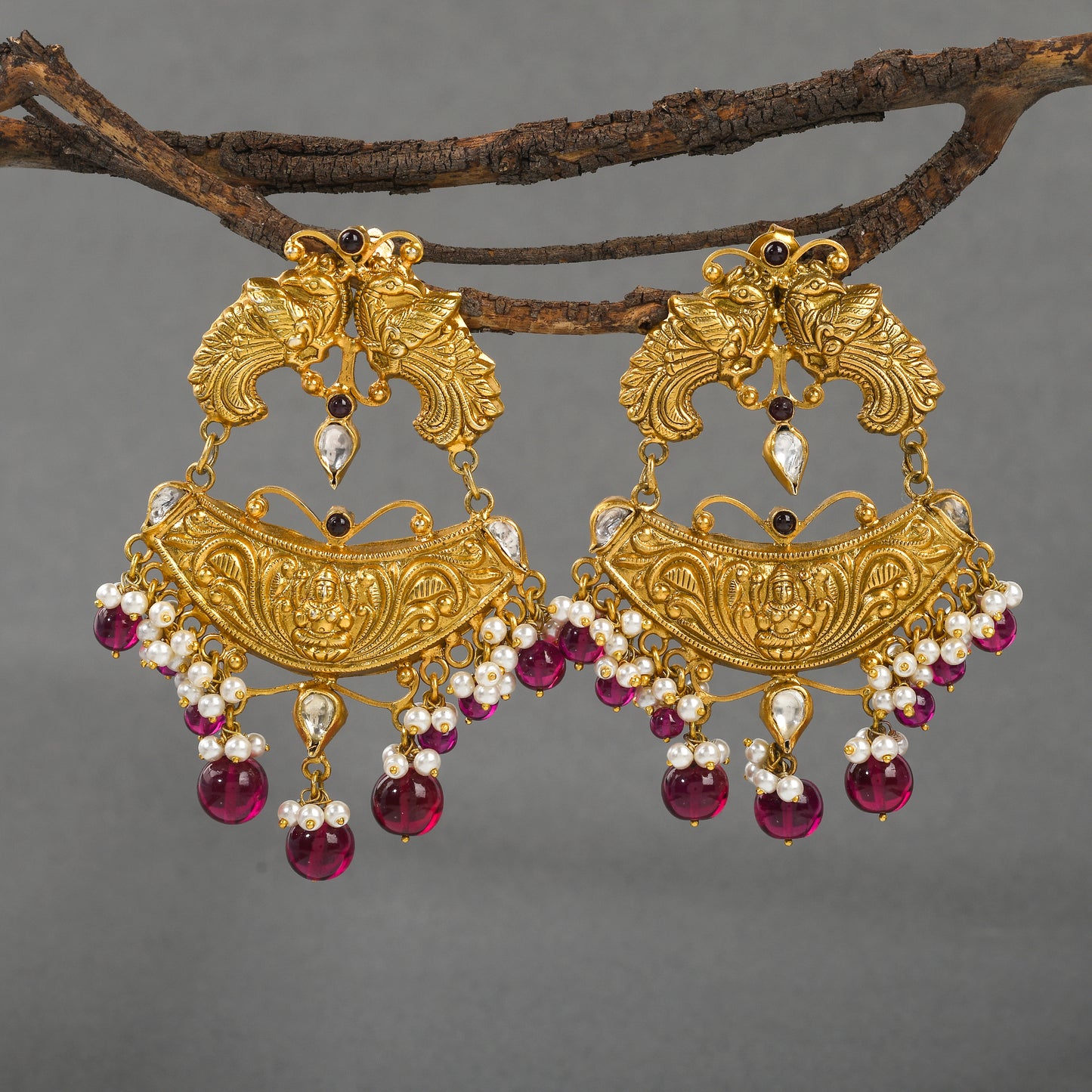 Gold Nakshi Chandbalis