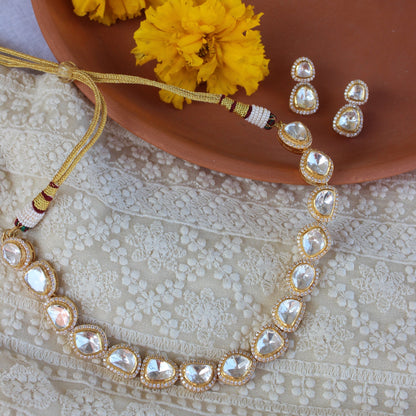 Izhaar Necklace Set