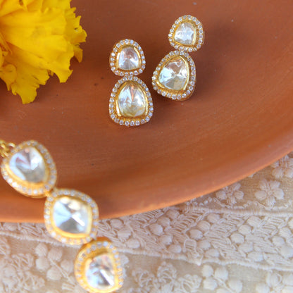 Izhaar Necklace Set
